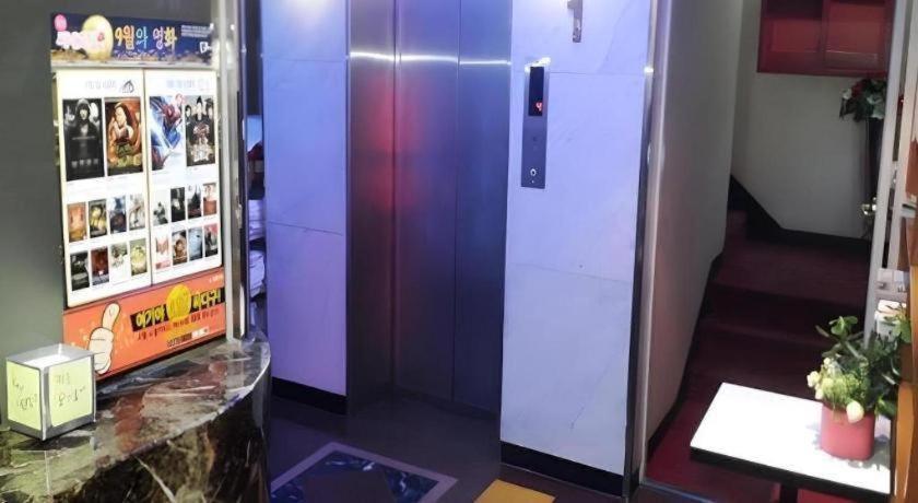 Jongro Nova Motel Seoul Eksteriør bilde